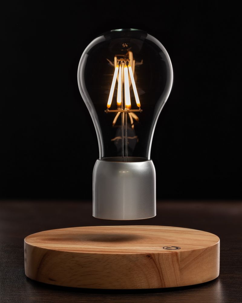 Левитирующая лампа FireFly - фото от интернет-магазина подарков Хочу Дарю