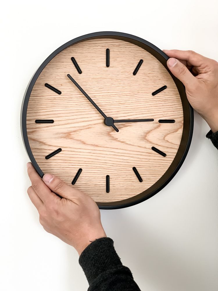 Часы настенные Kiko, дуб - фото от интернет-магазина подарков Хочу Дарю
