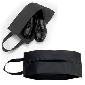 Футляр для обуви на молнии "HAPPY TRAVEL", черный , нетканка , 20*42*15 см, шелкография - фото от интернет-магазина подарков Хочу Дарю