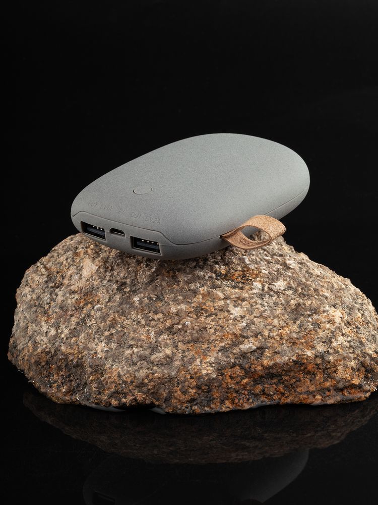 Внешний аккумулятор Pebble 7800 мАч, серый - фото от интернет-магазина подарков Хочу Дарю