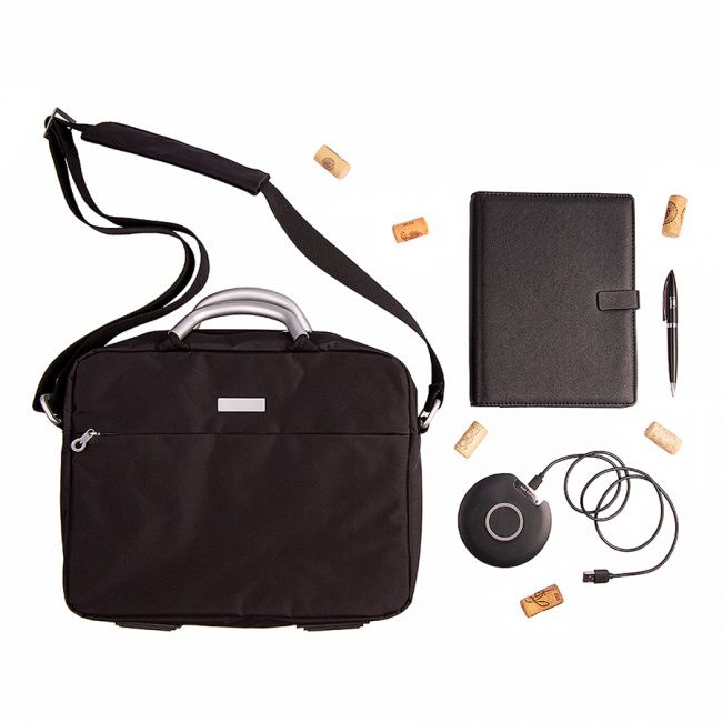 ежедневник, зарядное устройство, ручка, конференц-сумка