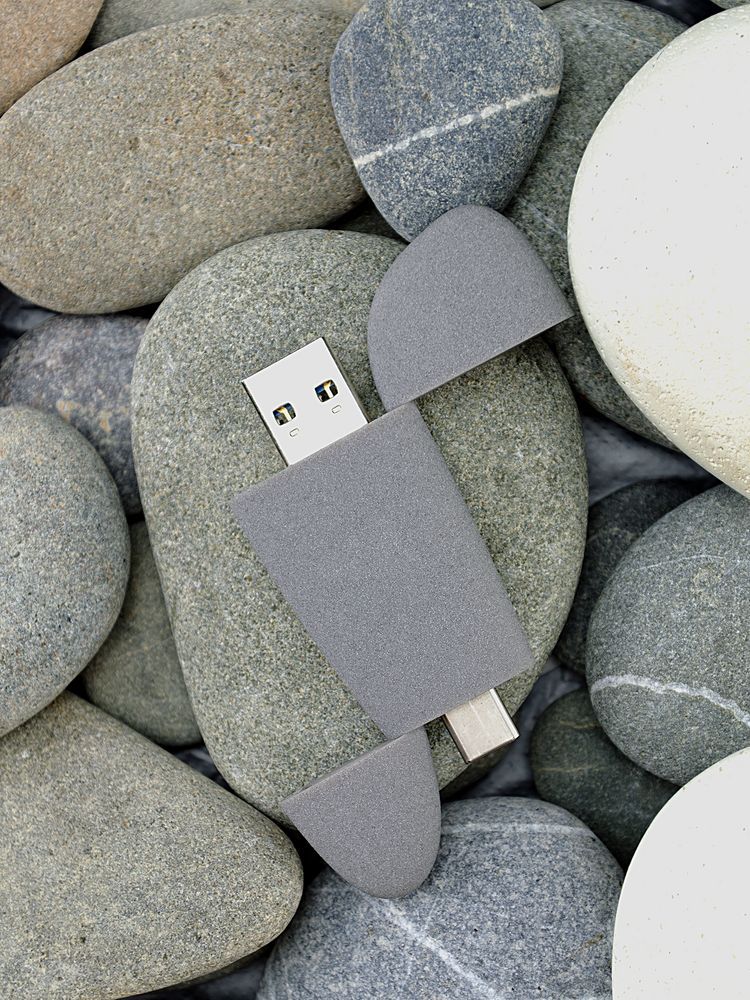 Флешка Pebble Type-C, USB 3.0, серая, 32 Гб - фото от интернет-магазина подарков Хочу Дарю