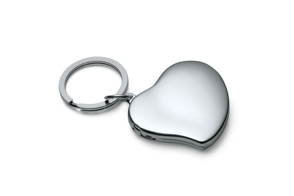 Брелок-медальон Heart - фото от интернет-магазина подарков Хочу Дарю